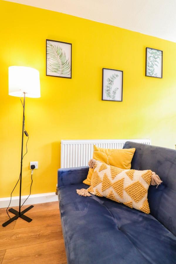 Spacious 1 Bed Flat-Free Parking Hillingdon Exterior foto